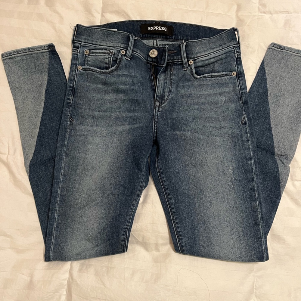 Mid Rise Express Skinny Jean - Picture 3 of 4